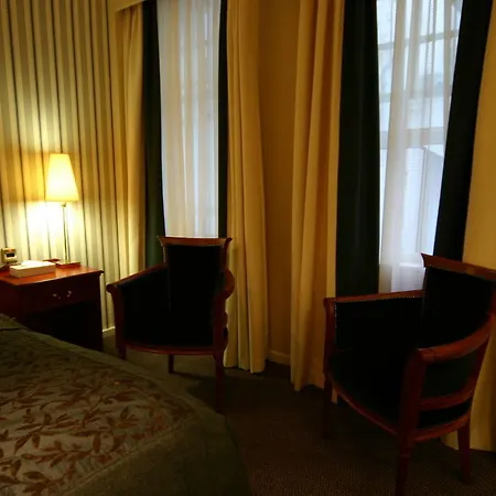Cairn Hotel
