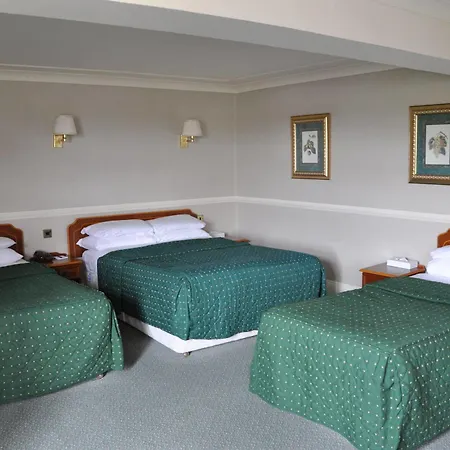 Cairn Hotel