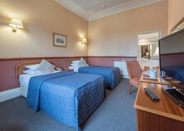 ケアン ホテル 3*