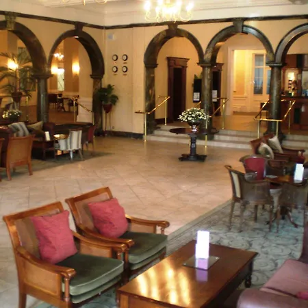 Cairn Hotel 3*